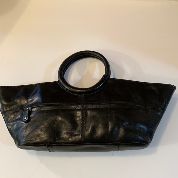 CUTE BLACK HANDBAG LEATHER WITH ROUND HANDLE ZIPPER POCKET ON FRONT:ZIP CLOSURE - Picture 2 of 8